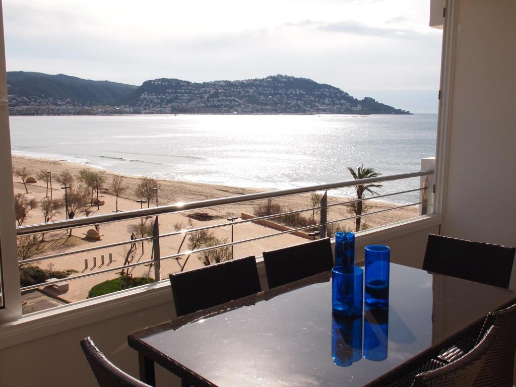 LA BAIE 30