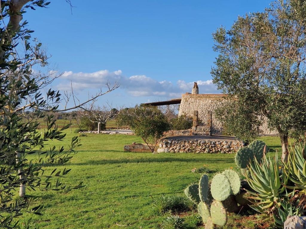 Κήπος έξω από το Agriturismo Le Cupole