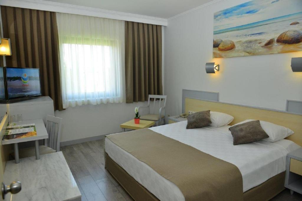 AQI Pegasos World - Family Suite With Balcony