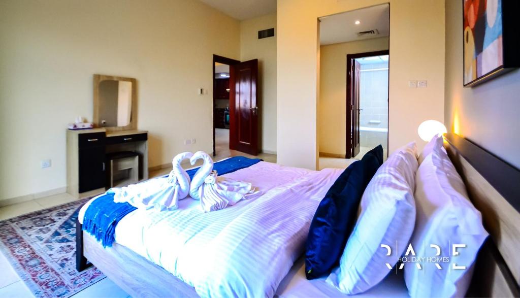 Premium One Bed Apartment by Rare holiday Homes in Discovery Garden