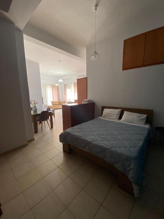 Posteľ alebo postele v izbe v ubytovaní Seaside Studio 1 ( 30 meters from the beach )