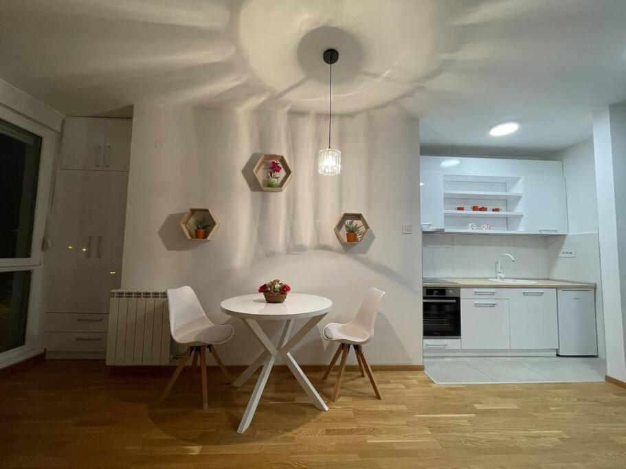 Kuchyň nebo kuchyňský kout v ubytování Vera's place