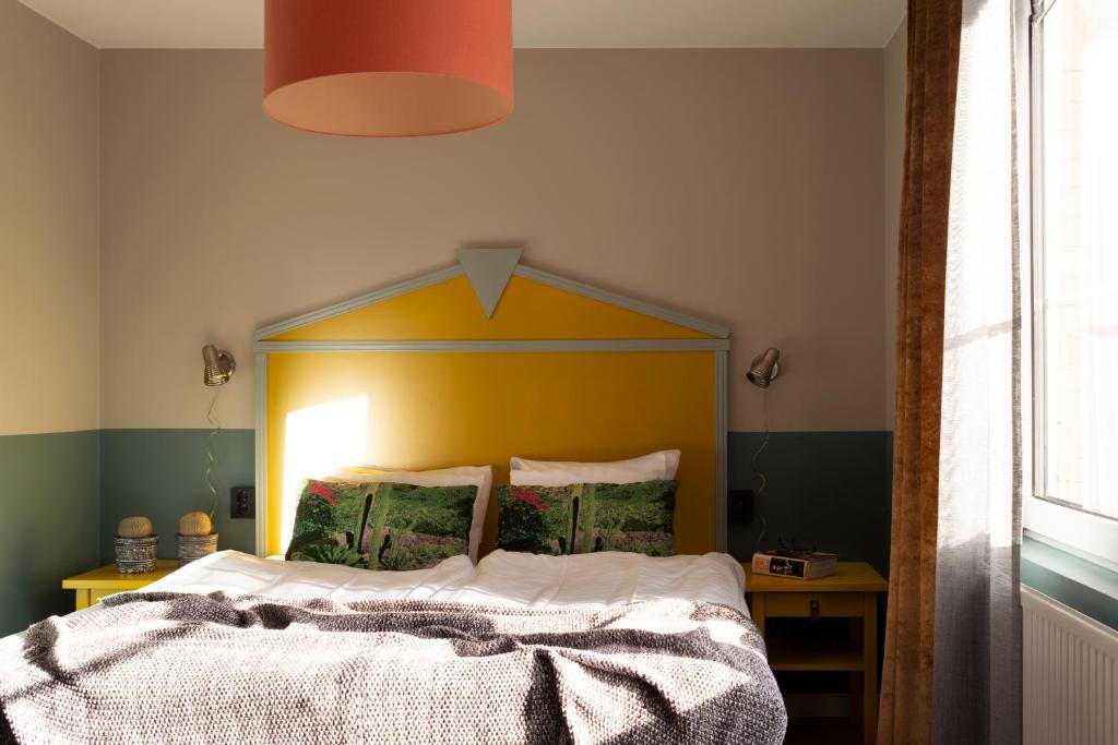 
Family Room - Non-Smoking
