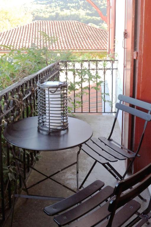 Balkón nebo terasa v ubytování Logis Hôtel du Chêne