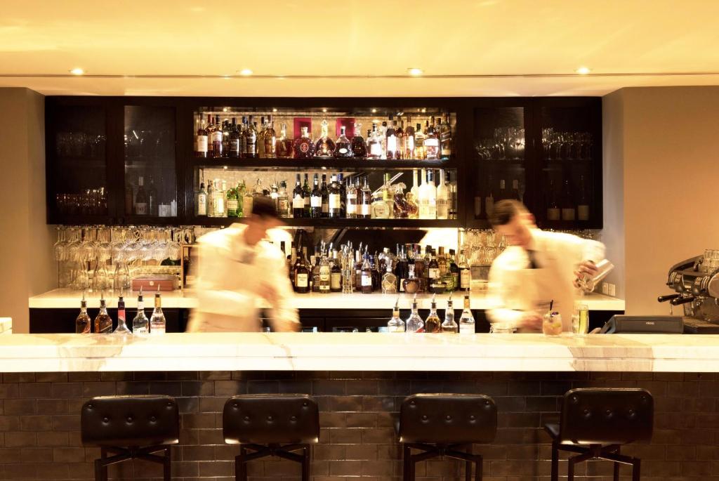 Mayfair Hotel - Resim 13