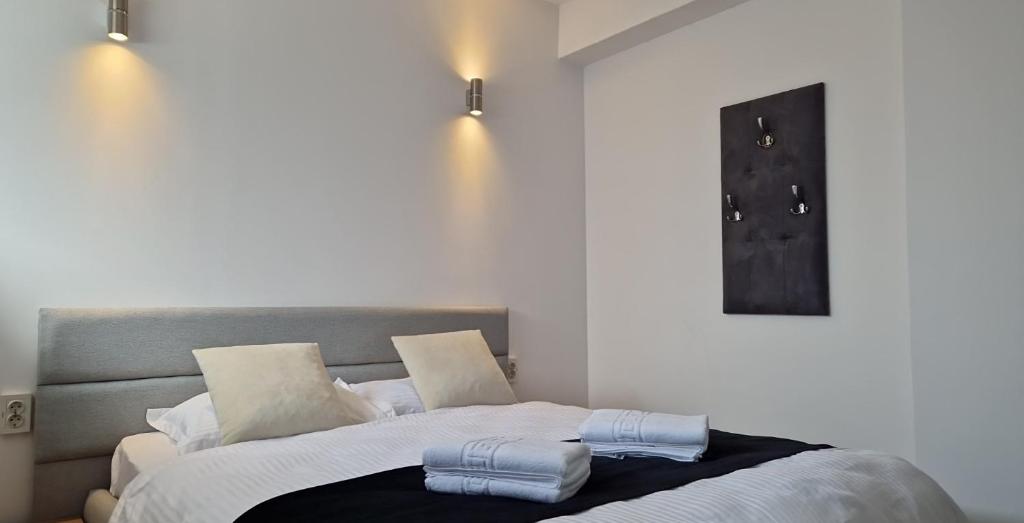 Postel nebo postele na pokoji v ubytování MODERN House