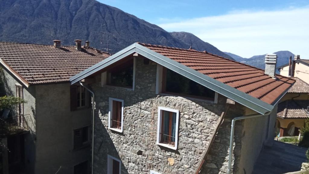 Nespecifikovaný výhled na hory nebo výhled na hory při pohledu z apartmánu