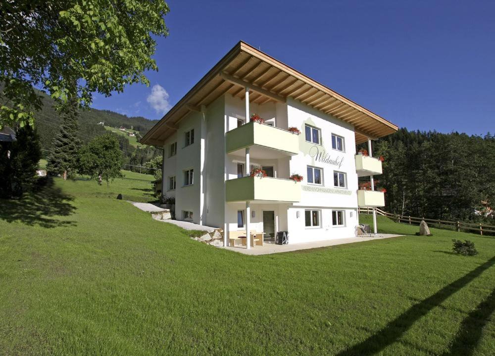 Nespecifikovaný výhled na hory nebo výhled na hory při pohledu z apartmánu