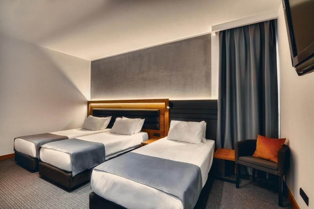 Hotel Aristos - Superior Triple Room