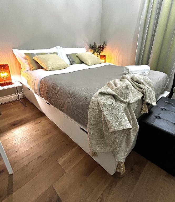 A bed or beds in a room at Room114 - Studio apartment near the center