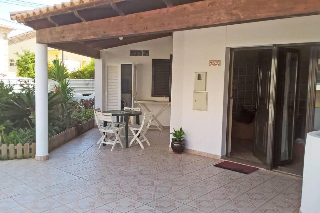Nice Studio, large Terrace, WITHOUT POOL