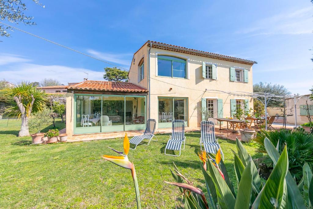 Vonkajšia záhrada v ubytovaní Maison Marine - Happy Rentals