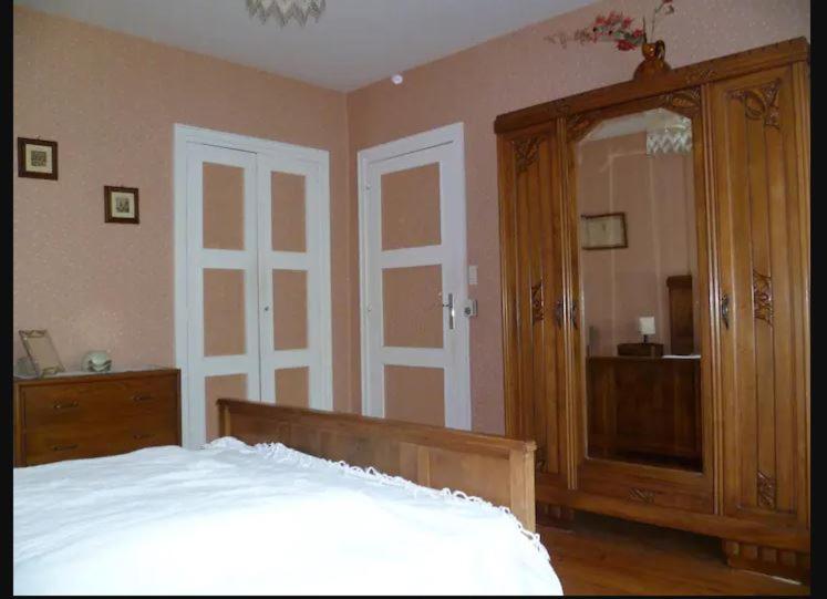 Fotografia z galérie ubytovania Maison sur Rhue v destinácii Égliseneuve-dʼEntraigues