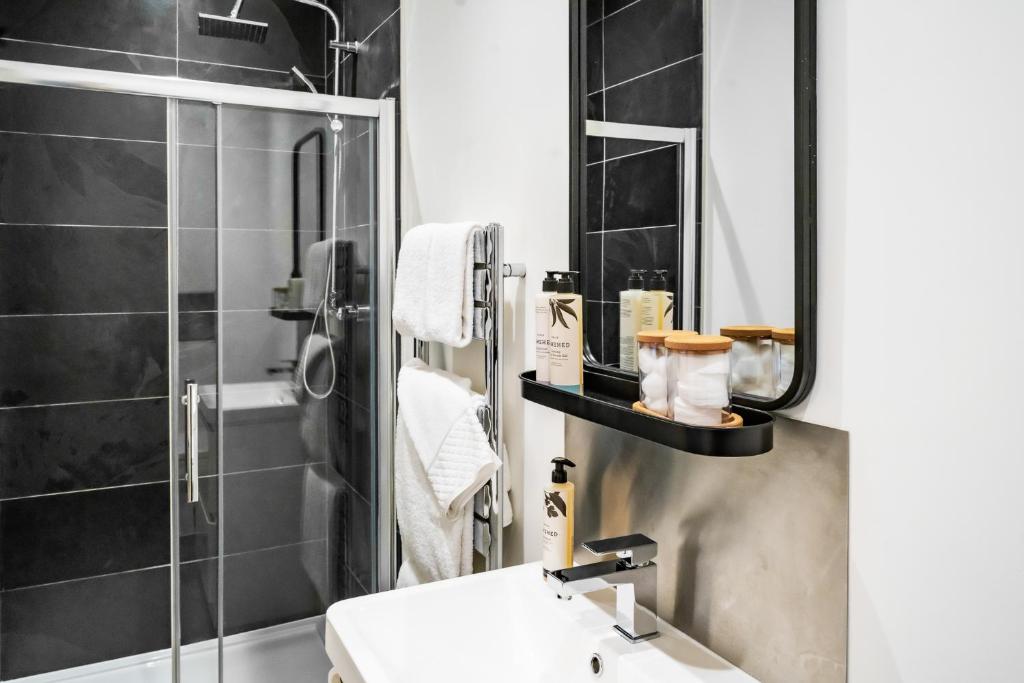 The Ginger Pig - Resim 11