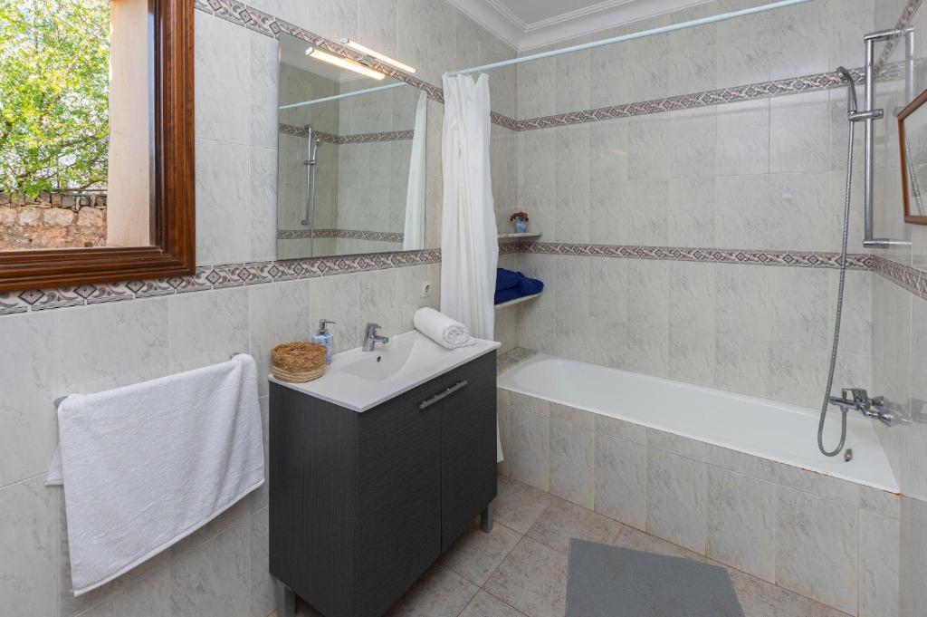 Kúpeľňa v ubytovaní Villa moli de ca n'orell