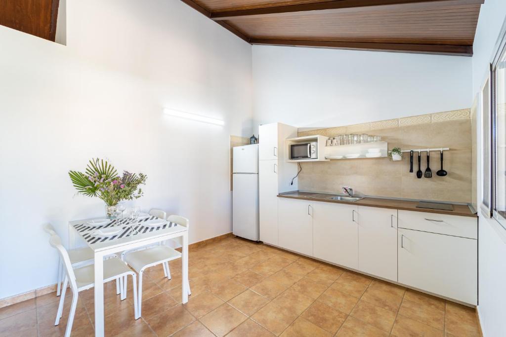 Kuchnia lub aneks kuchenny w obiekcie Apartamento Jibazahora Piscis