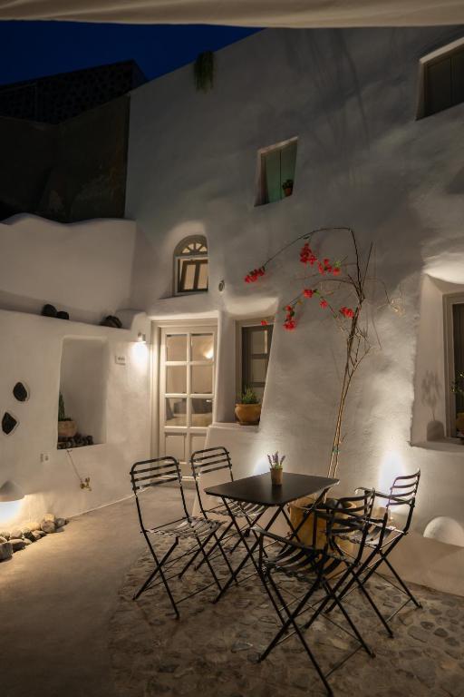 Fotografie z fotogalerie ubytování Nisó Cave Suites v destinaci Megalokhori