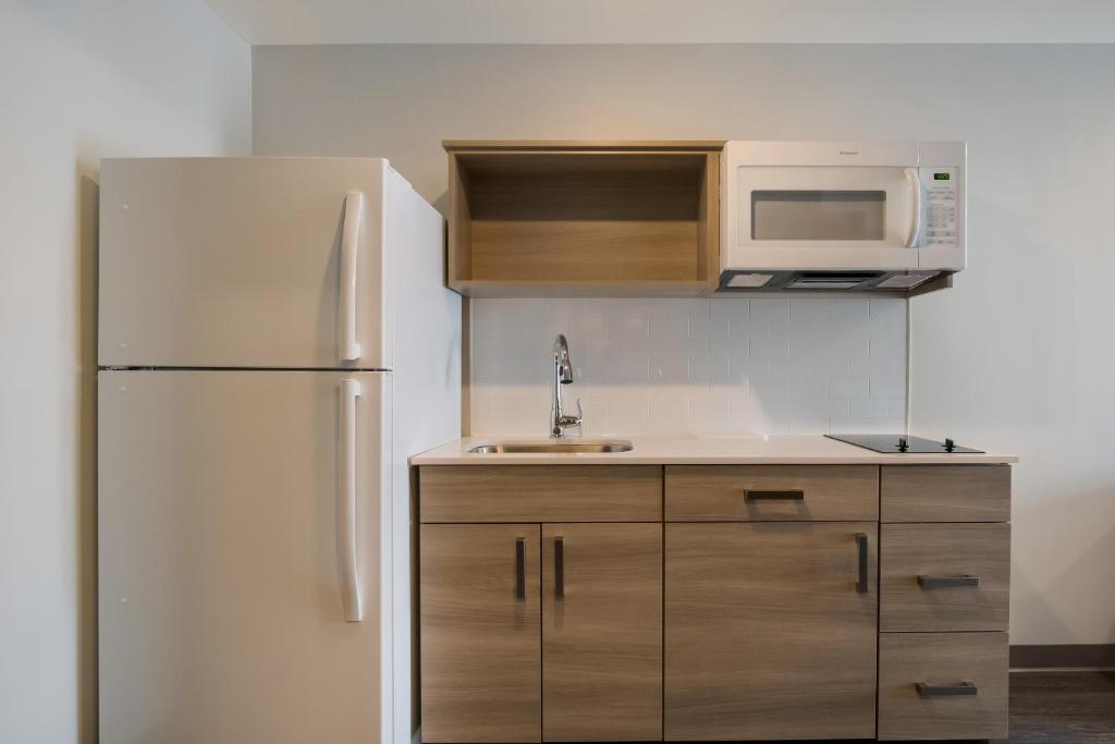 WoodSpring Suites Grand Rapids Kentwood photo