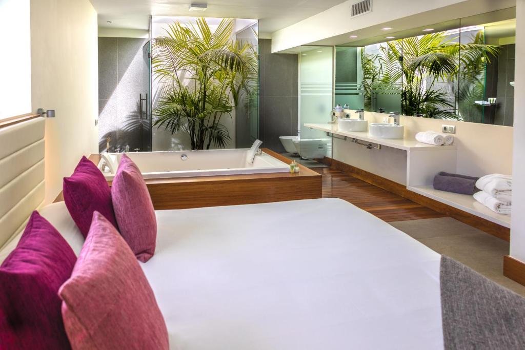 Hyde Park Lane Villas - 15