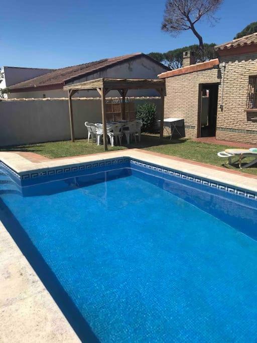 Basen w obiekcie VILLA ANDEMAR lub w pobliżu