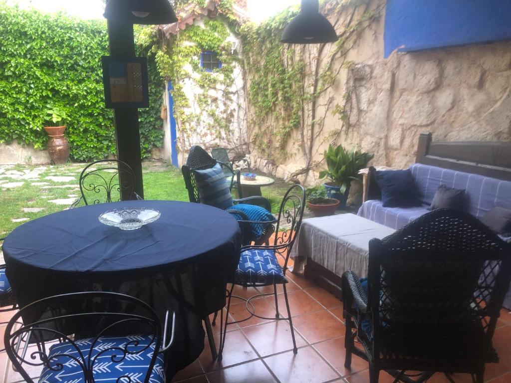 Posezení v ubytování Casa rural De Añil - Jardín privado