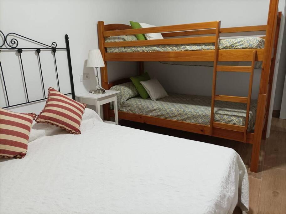 Recinto con piscina y playa a 5 minutos, Cádiz – Precios ...