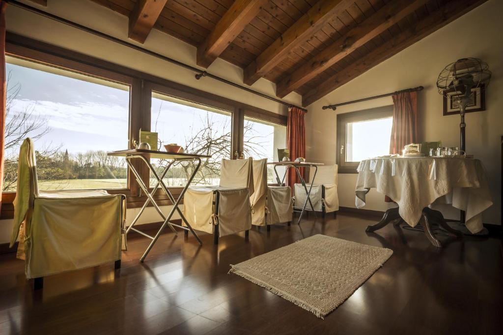 Restaurace v ubytování Bed and Breakfast Sile e Natura