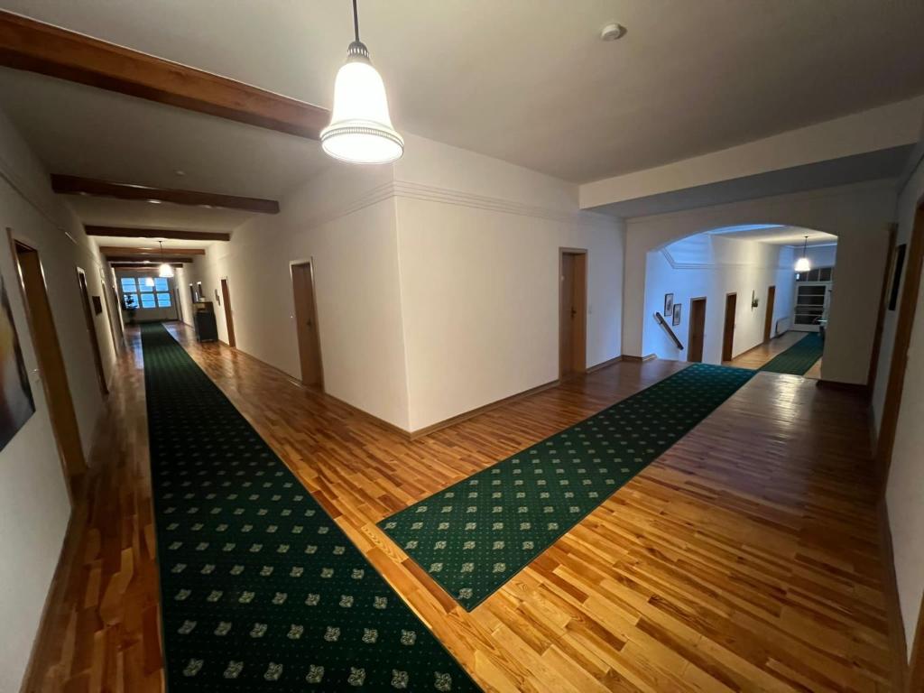 Fotografie z fotogalerie ubytování Hotel-Gasthof Postbräu Dingolfing v destinaci Dingolfing