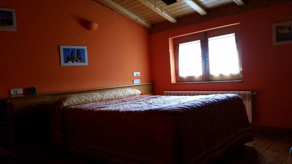 Fotografia z galérie ubytovania Casa Rural el Casillo del Abuelo Goyo v destinácii Navarredonda de Gredos