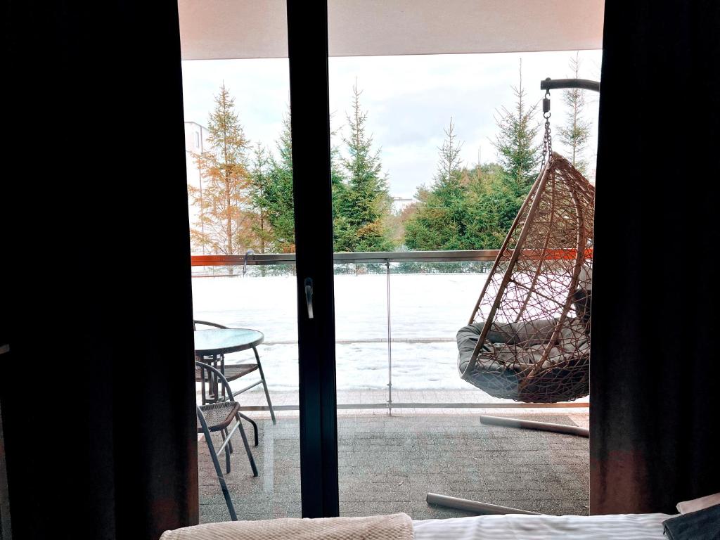 Balkón alebo terasa v ubytovaní Apartament B004 - Residence Jastrzębia Góra