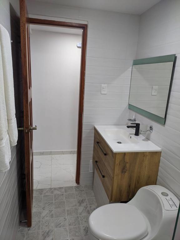 Koupelna v ubytování APARTAMENTOS DECOR