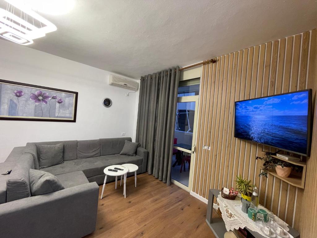 TV a/nebo společenská místnost v ubytování Arteg Apartments - Premium