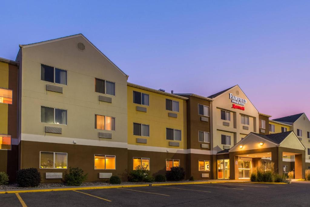 a rendering of a hotel in a parking lot at Fairfield Inn & Suites Billings in Billings