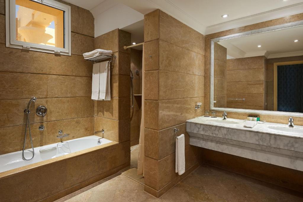 Ванная комната в Sheraton Soma Bay Resort