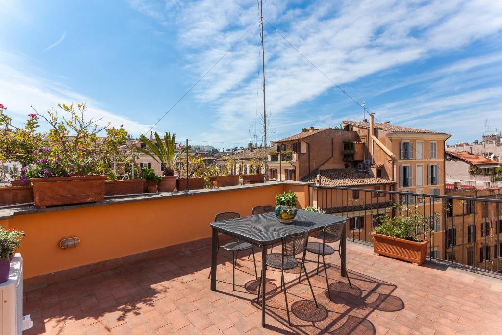 Balkón alebo terasa v ubytovaní Rome as you feel - Baullari with terrace