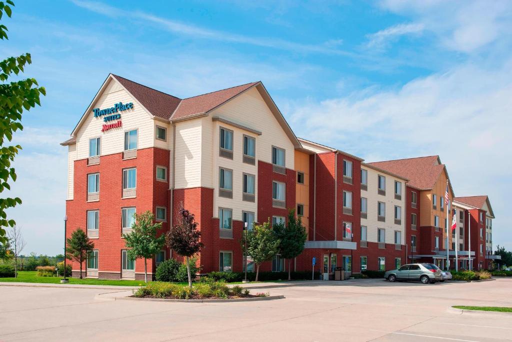 a rendering of an apartment building at TownePlace Suites Des Moines Urbandale in Johnston