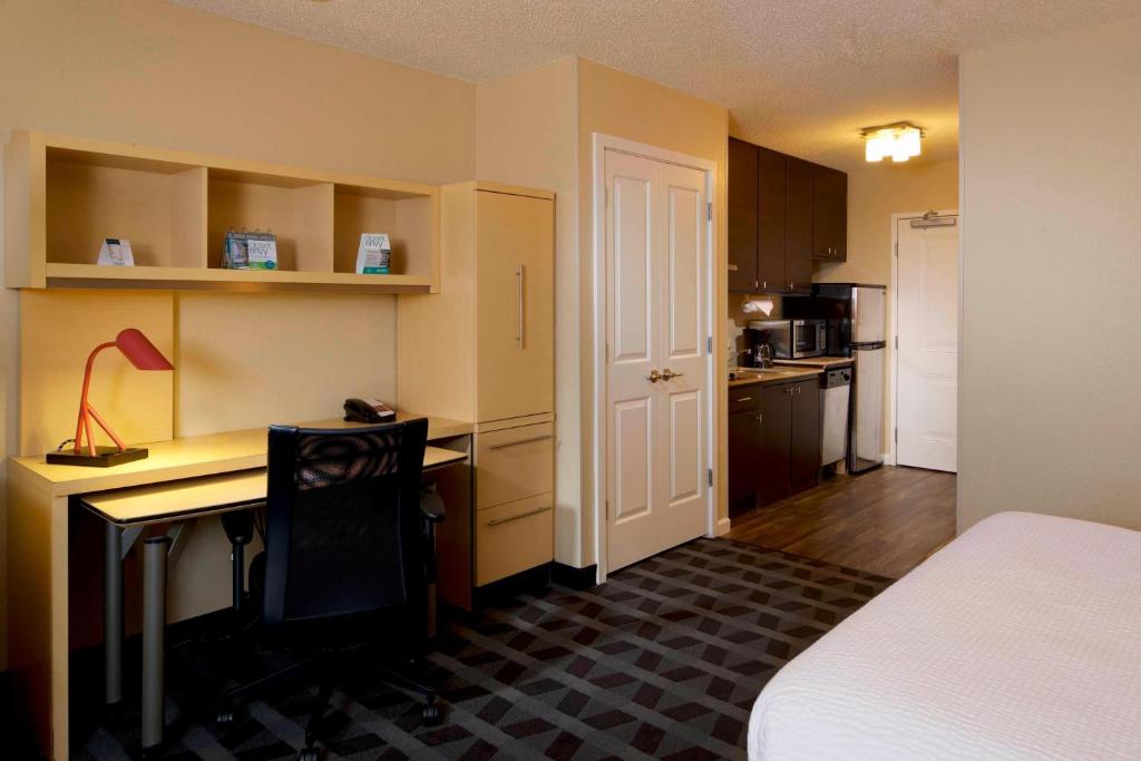 TownePlace Suites by Marriott Jacksonville - Suite Estudio Con Una Cama King Y Sofá Cama