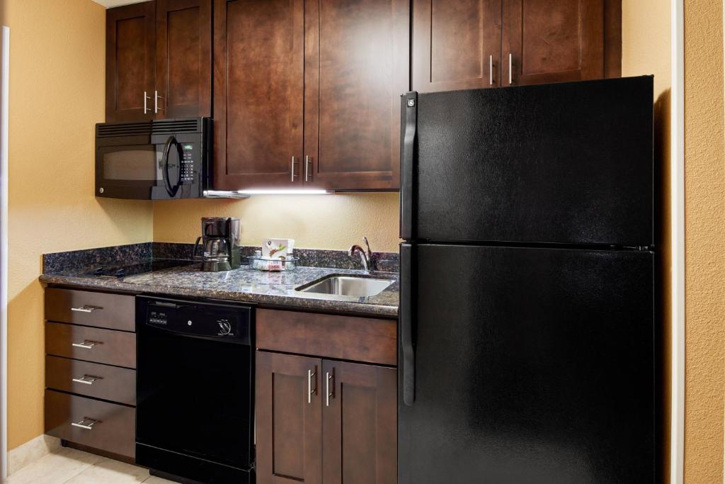 TownePlace Suites by Marriott Midland - King Studio Met Bankbed