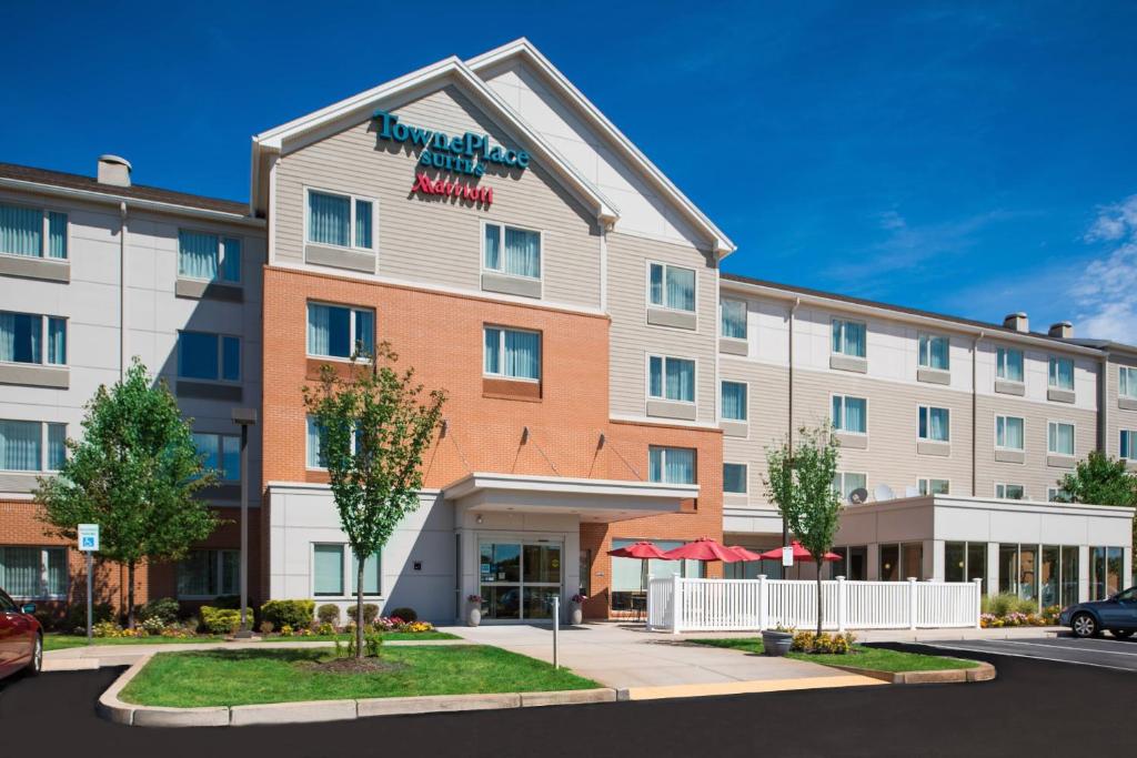 a rendering of the front of a hotel at TownePlace Suites by Marriott Providence North Kingstown in North Kingstown