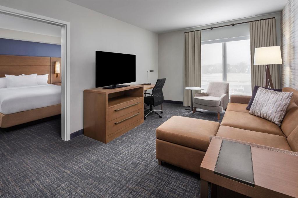 TV a/nebo společenská místnost v ubytování Residence Inn by Marriott Rehoboth Beach