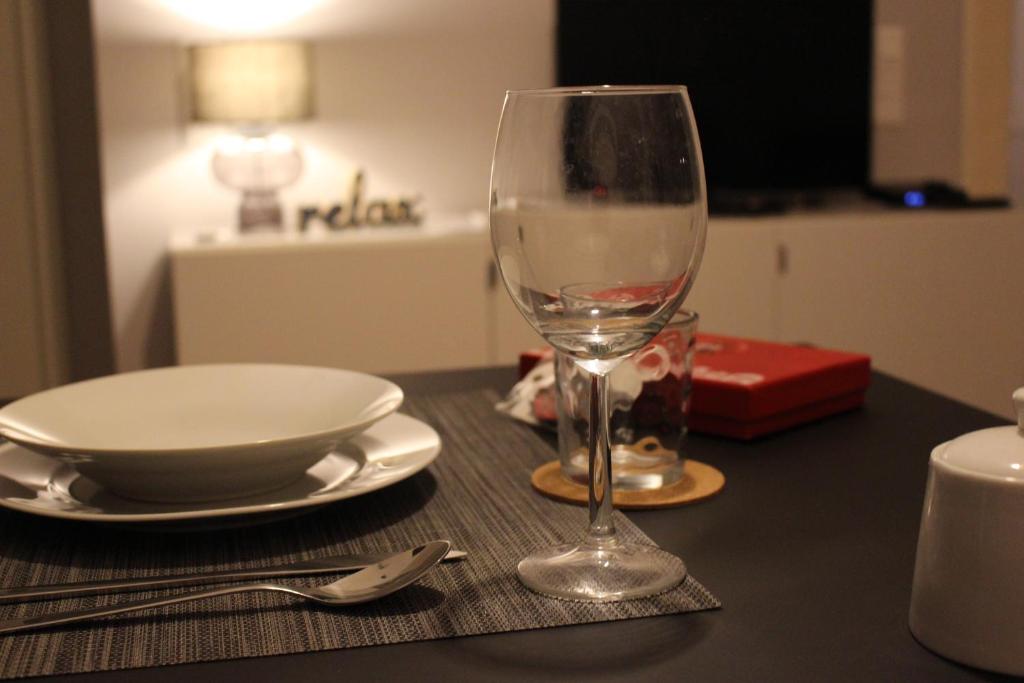 Nápoje v ubytovaní GreyBlack Styles Apartment
