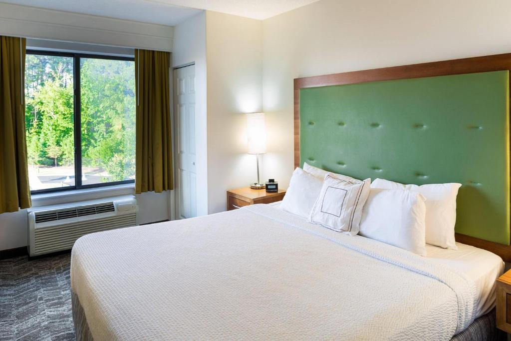 SpringHill Suites Hampton photo