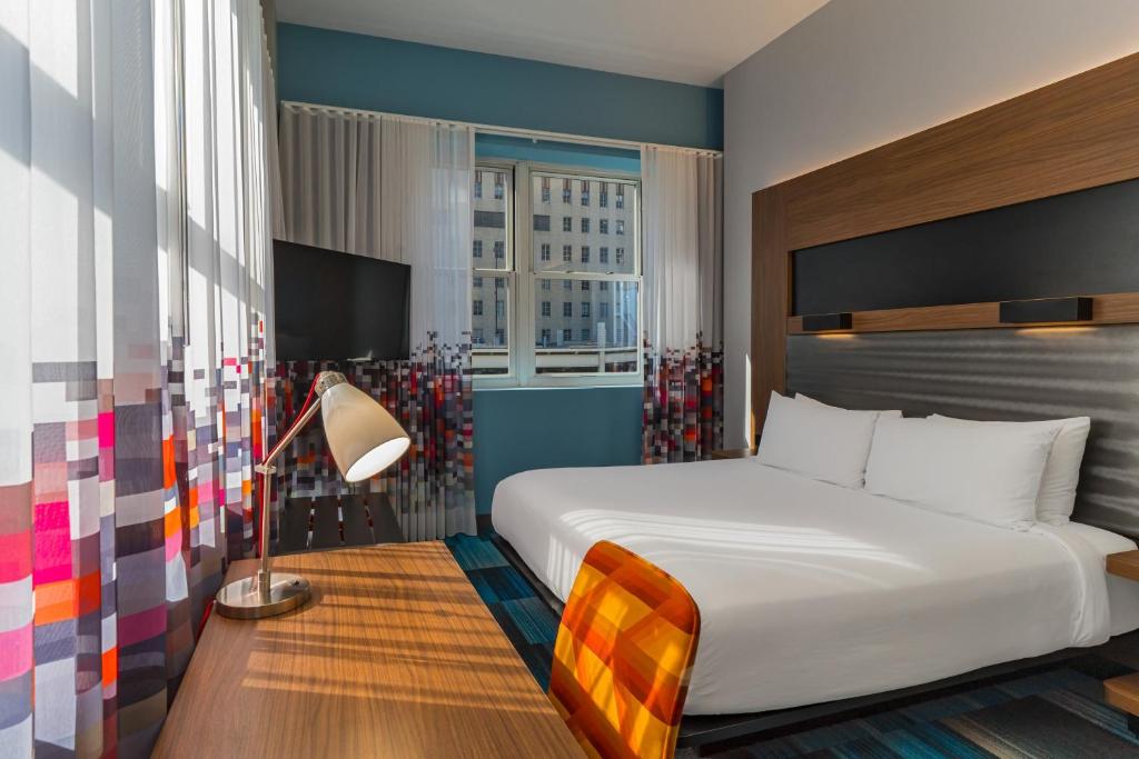 Aloft Houston Downtown - In Alto, Camera Degli Ospiti, 1 Re