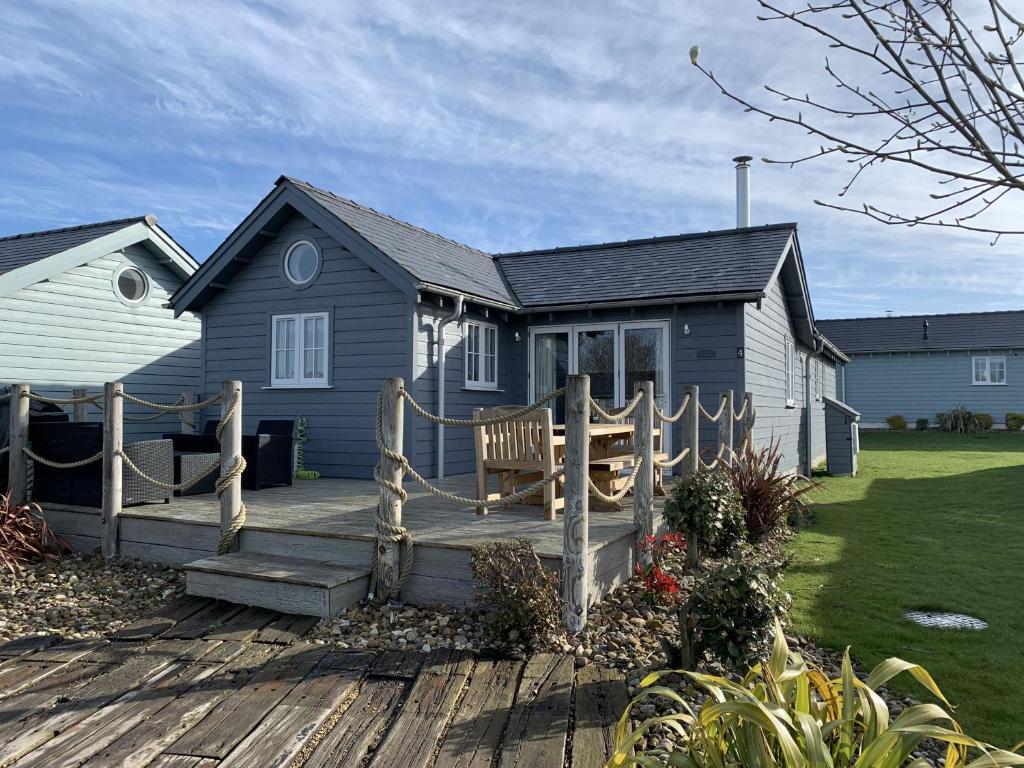 Blue Moon at The Bay Filey, sleeps 45, 2 dogs Filey (updated