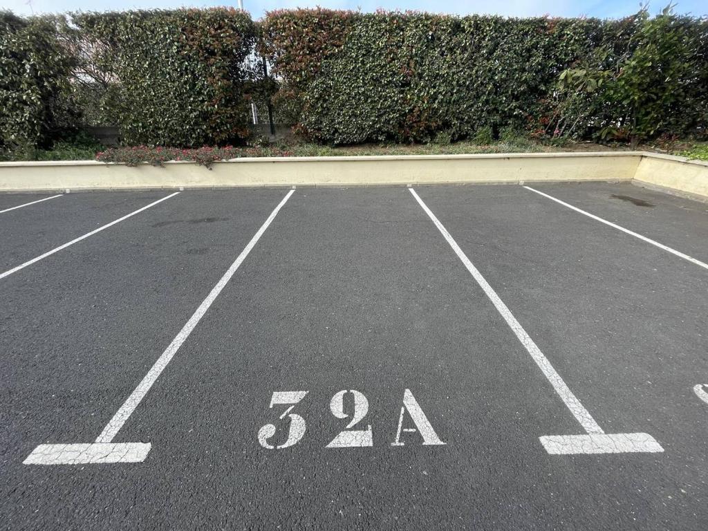Zdjęcie z galerii obiektu Charmant 2 pièces proche centre port, calme et parking privatif - FR-1-723-70 w Cap d'Agde