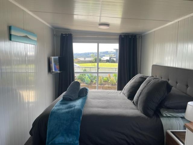 Raglan Seaview Cabin