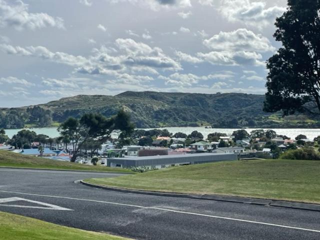 Raglan Seaview Cabin - Resim 12