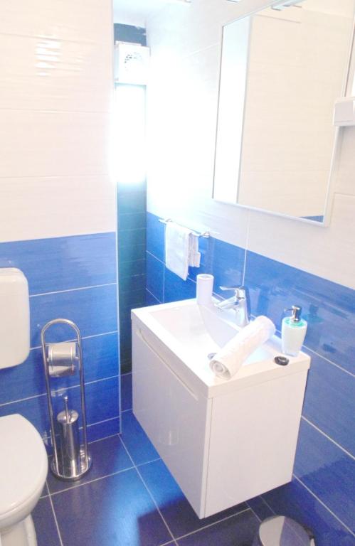 Peruzovic Rooms 1 - 6