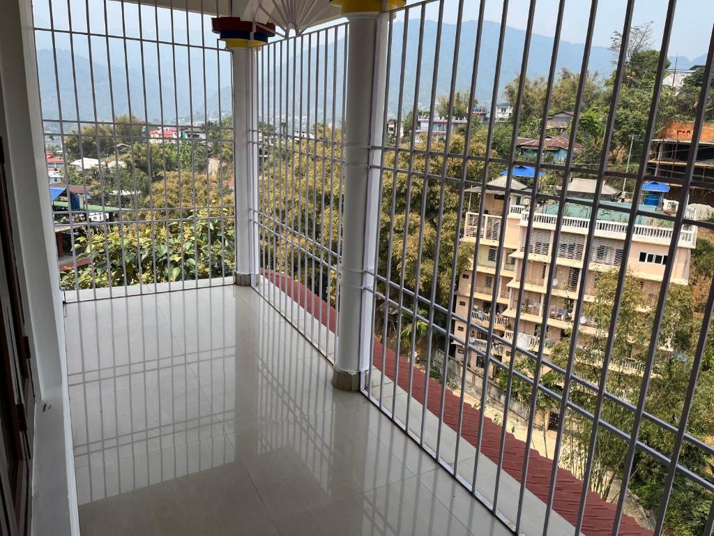 Suitetrails - Hilltop Homestay