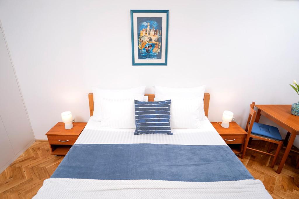 Postel nebo postele na pokoji v ubytování Novak Guesthouse - ZF Hvar